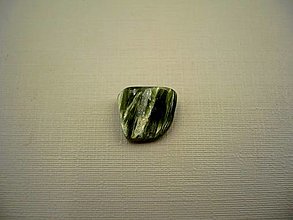 Minerály - Troml. kámen - serafinit 11 mm, č.1 - 14195785_