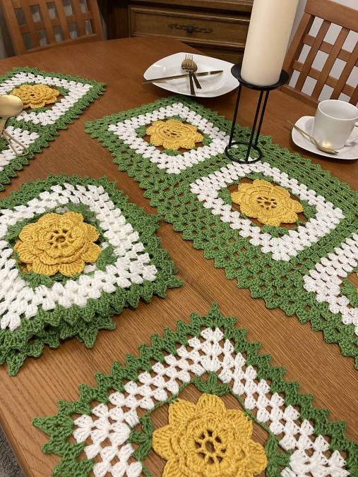 Úžitkový textil - ...prestrieranie " žlté 3D kvety" - 14195311_