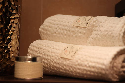 Úžitkový textil - Ľanový waflový uterák (30x50 cm - na ruky) - 14202990_