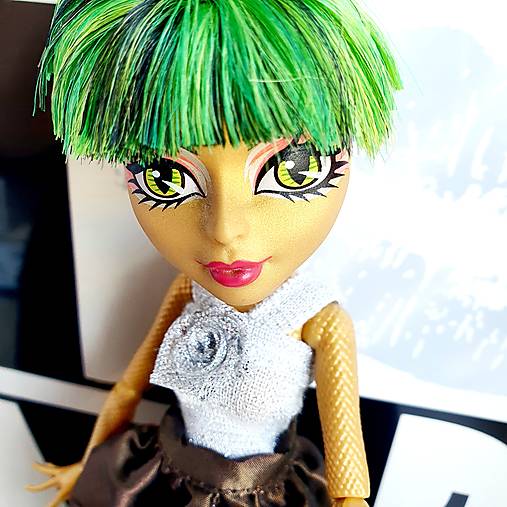 Taftová balónová sukňa pre Monster high