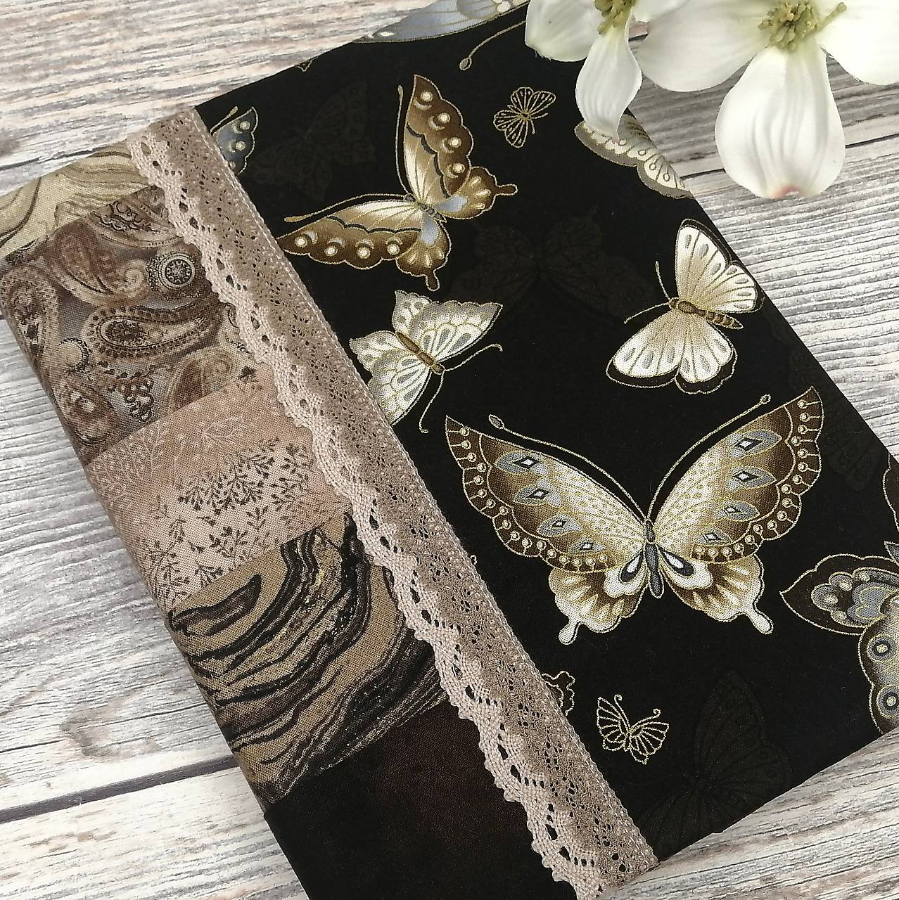Hnedý Univerzálny obal na knihu - Motýlí tanec