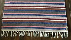 Úžitkový textil - Hnedo-modro-ružový koberec s tenšími pruhmi - 14223096_