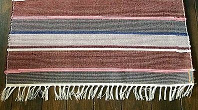 Úžitkový textil - Hnedo-modro-ružový koberec so širšími pruhmi - 14223066_