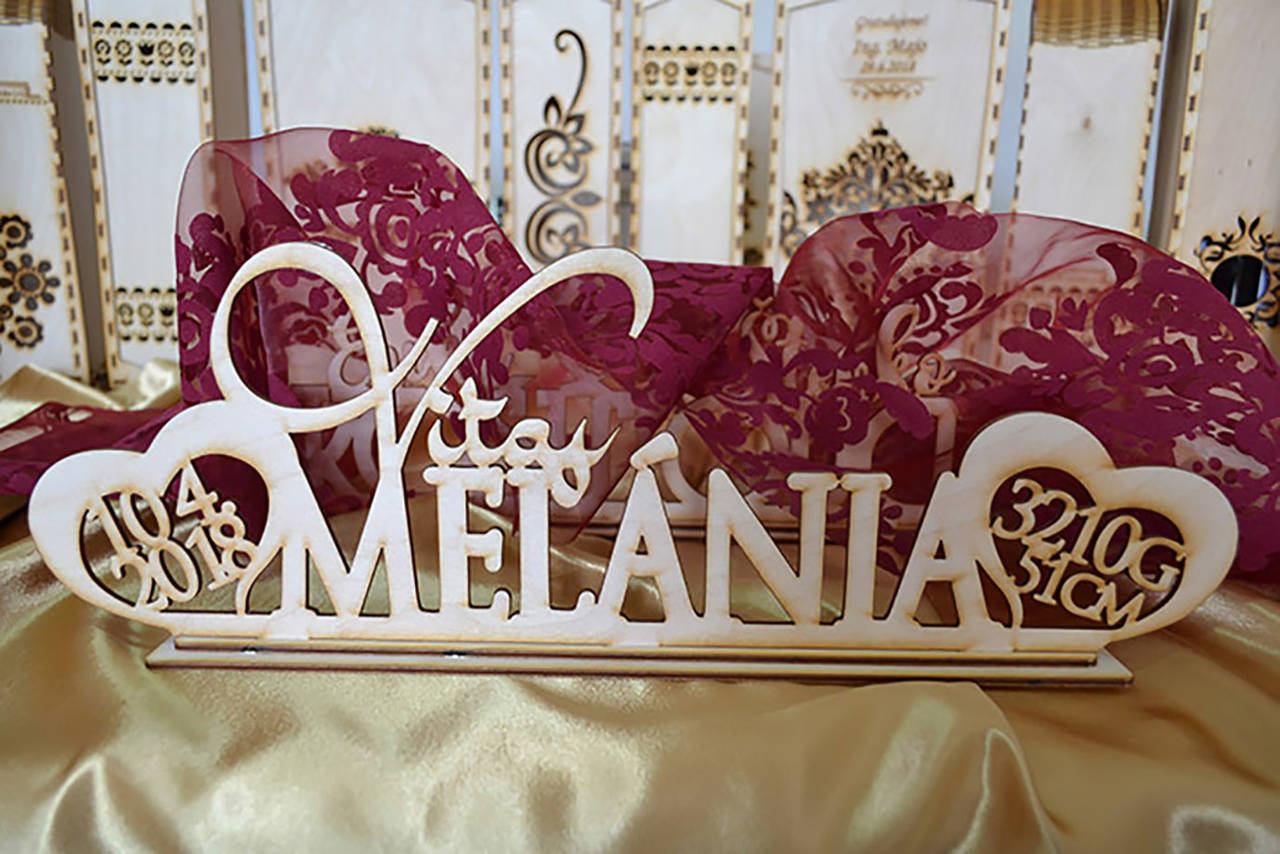 Stojanček novorodenec (prírodný)