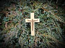 Dekorácie - Drevený kríž-Ježiš na kríži - 14229974_