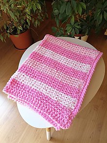 Detský textil - Ručně pletená žinylková deka pro miminko - pruhovaná  (Ružová) - 14252449_