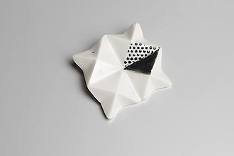 Iné šperky - origami (štvorček brošňa) - 14253180_