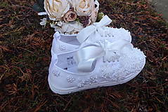 Ponožky, pančuchy, obuv - biele svadobné tenisky 3 - 14254257_