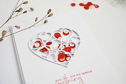 Papiernictvo - Romantický pozdrav - srdce s flitrami - 14260155_