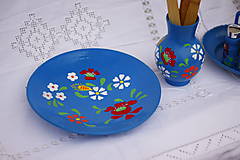 Dekorácie - Maľovaný keramický tanier na stenu na chalupu. - 14260477_