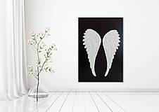Obrazy - Predám obraz anjelské krídla biele, 3d štruktúra na čiernom maliarskom kartóne. Valentínsky dar. - 14266040_
