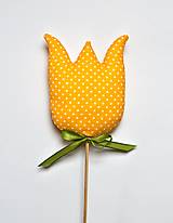 Dekorácie - Tulipány - v žltom prevedení, zápich (biele bodky na sýtožltom) - 14267941_