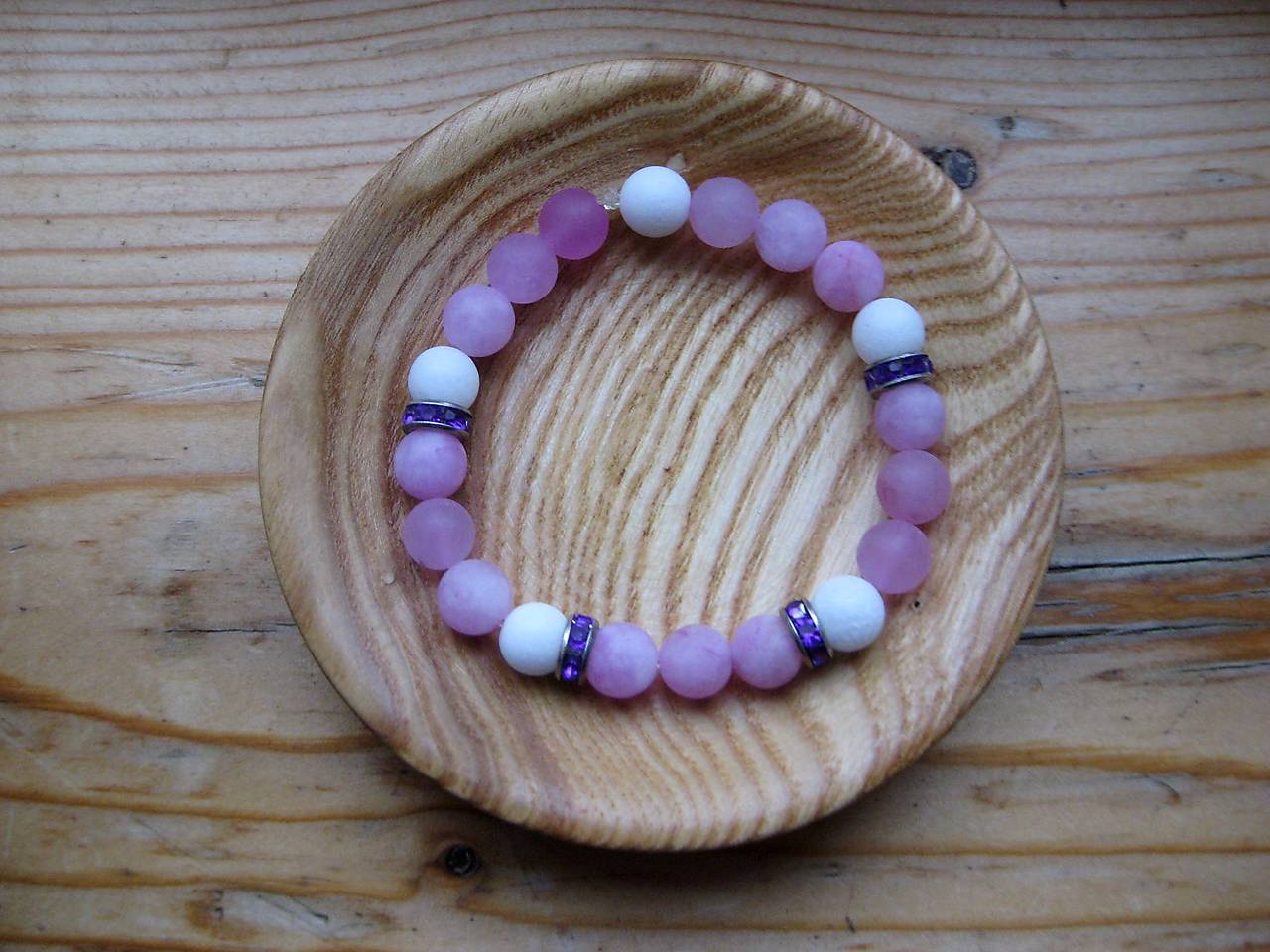 Náramok z minerálov pružný (jadeit + štrasové rondelky, č. 3512)