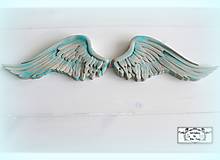 Tyrkysové krídla-rôzne velkosti a farby