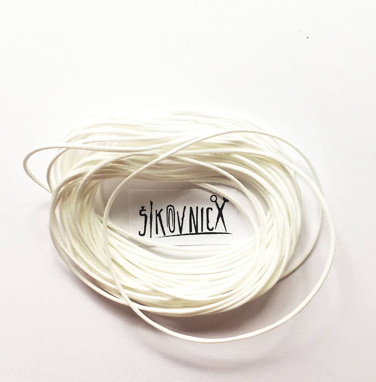 Voskovaná šnúrka, lesklá, 1 mm, návin 5 m  (biela 90-179-210)
