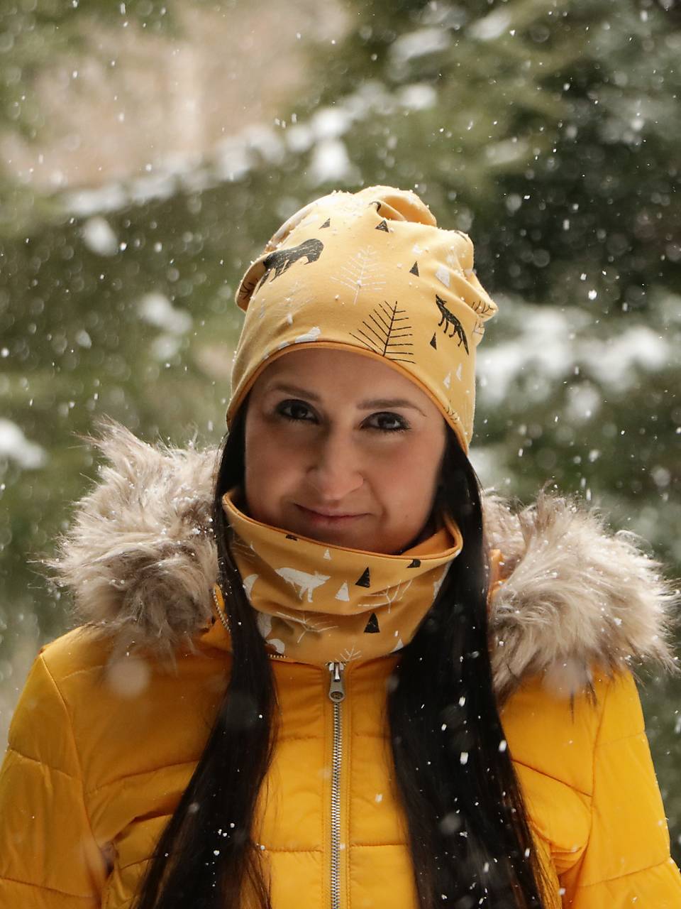 Lesné zvieratá úpletová čiapka, nákrčník alebo set - okrová