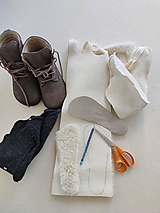 Ponožky, pančuchy, obuv - Vyberateľné vložky/ stielky do BAREFOOT beLenka vlnená plsť  (stielka na vystrihnutie 30 x 100 cm - Biela) - 14297896_