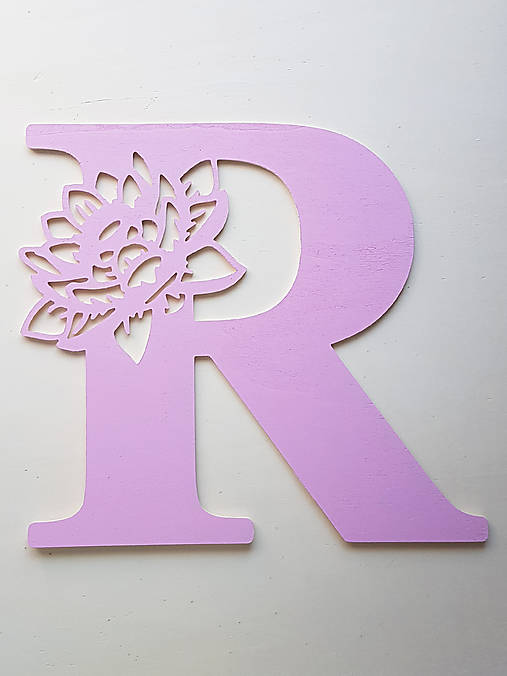 Drevené písmeno s kvetom 30cm