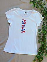 Topy, tričká, tielka - Ručne vyšívané tričko - 14315199_