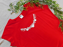 Topy, tričká, tielka - Ručne vyšívané tričko - 14315291_