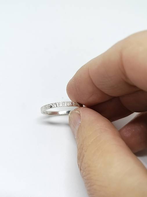 Strieborný prsteň - obrúčka