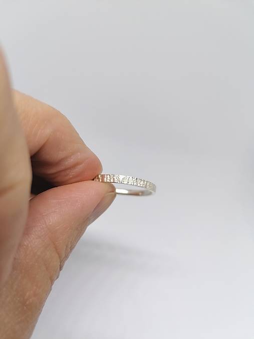 Strieborný prsteň - obrúčka