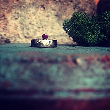 Prstene - Strieborný prsteň Enso - rubínový zirkón - 14331083_