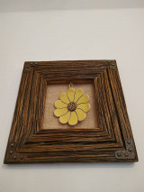 Obrazy - Obraz s rámom zo starého dreva - keramický kvietok (Žltá) - 14333262_