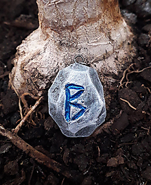 Náhrdelníky - Prívesky Keltské runy (Berkana) - 14350534_