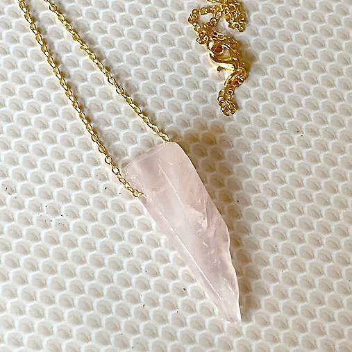 Rose Quartz Golden Necklace / Náhrdelník s ruženínom