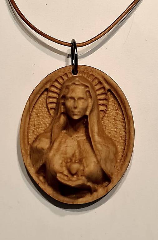 3D Drevorezba prívesok Panna Mária
