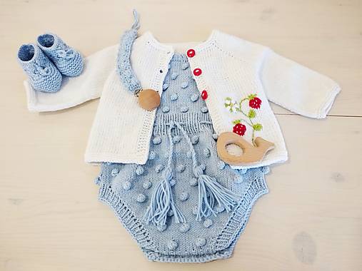 Detské oblečenie - Guličkové body so strapcom - 14355799_