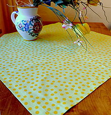 Úžitkový textil - Jarný malý obrus  (Zelený s oranžovými bodkami) - 14355711_