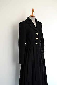 Bundy a kabáty - Elegantný zimný čierny kabát s fazónkami a kruhovou sukňou - 14357118_