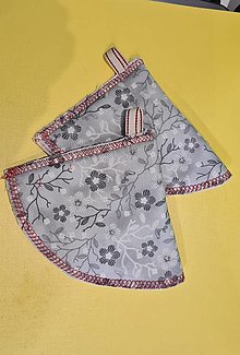 Úžitkový textil - Chňapka kuchynská pokrievková, malá (Šedá  kvetinková) - 14366064_