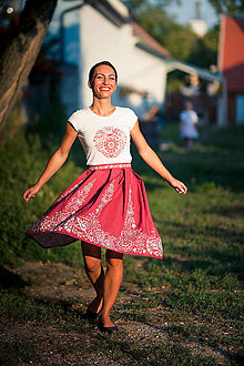 Sukne - Červená sukňa  zbavlny - 14370264_