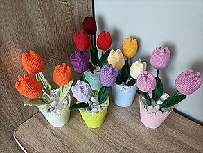 Dekorácie - Háčkované tulipány v kvetináči - 14370193_
