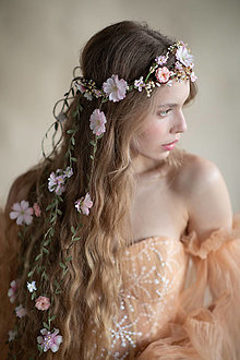 Ozdoby do vlasov - Kvetinový venček so závojom "keď v duši kvitne" - ružový - 14375848_