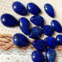 Minerály - Lapis Lazuli kabošon slza / 18x13 mm - 14377885_