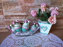 Dekorácie - Vajíčka s ružičkami a bodkami - 14379260_