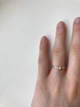 Prstene - Nastaviteľný prsteň so sušeným kvetom - 14379667_