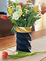 Váza s lowpoly vzorom v rôznych farebných kombináciách / Moderná a abstraktná dekorácia do domácnosti