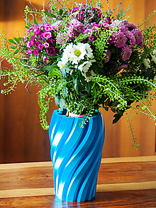 Dekorácie - Špirálová váza s metalickým efektom v rôznych farbách / Moderný kúsok do obývačky / Dekorácia do domácnosti - 14378859_
