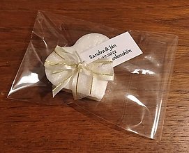 Darčeky pre svadobčanov - svadobné sviečky s kartičkou/zabalené - 14383452_