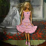 Barbie (Ružové pletené šaty pre)