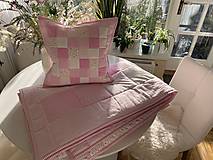 Úžitkový textil - Prehoz alebo  vankúš patchwork vzor ružová so smotanovou ( rôzne varianty veľkostí ) - 14389894_
