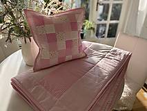Úžitkový textil - Prehoz alebo  vankúš patchwork vzor ružová so smotanovou ( rôzne varianty veľkostí ) - 14389905_