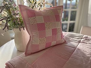 Úžitkový textil - Prehoz alebo  vankúš patchwork vzor ružová so smotanovou ( rôzne varianty veľkostí ) - 14389889_