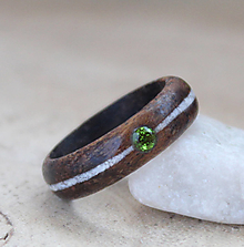 Prstene - Prírodný prsteň s brúseným olivínom a magnezitom - 14392173_