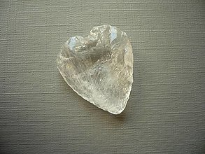 Minerály - Surové srdíčko 28 mm - křišťál, č.47s - 14392368_